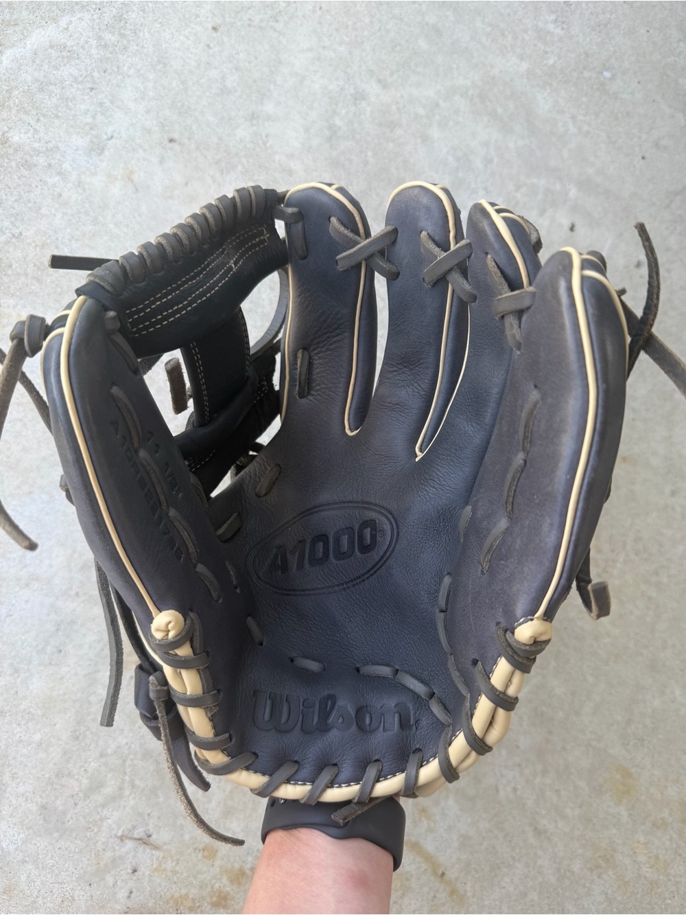 Wilson A1000 11.5" Baseball Glove - Picture 10 of 10